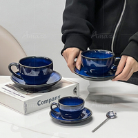 Tasses et soucoupes à café en porcelaine bleue glaçure réactive personnalisée tasse à espresso italienne vintage faite à la main avec soucoupe pour la fête