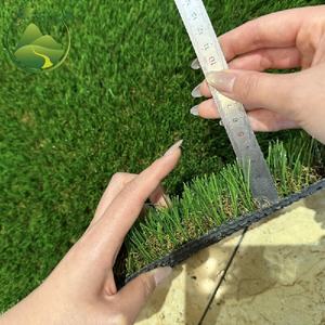 Césped Sintético Venta Directa de Fábrica en China Precio Económico Buena Calidad Decoración para Jardín, Hogar <span class=keywords><strong>y</strong></span> Hotel Césped <span class=keywords><strong>Artificial</strong></span> - Product Image 1