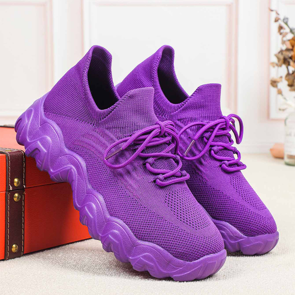 Violet 12