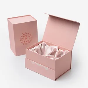Boîte rose magnétique avec logo en feuille d'or de marque personnalisée Emballage de bouteille de parfum cadeau Boîte en papier d'emballage de cosmétiques en carton