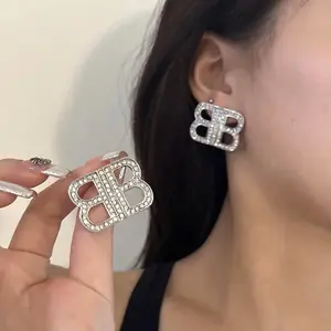 Anting gaya Premium mode mewah Eropa dan Amerika dengan berlian anting huruf B ganda perhiasan