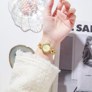 Reloj de Cuarzo de Moda con Cadena de Mezclilla y Esfera Pequeña, Elegante para Mujer, Gran Venta - Product Image 5