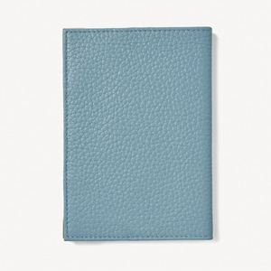 Ensemble de porte-cartes de crédit et étui à passeport en cuir PU de luxe avec logo personnalisé pour hôtel et bagages - Product Image 3