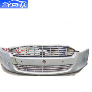Accessoires pour kits de carrosserie automobile Assemblage du couvercle de pare-chocs avant pour <span class=keywords><strong>Aston</strong></span> <span class=keywords><strong>Martin</strong></span> <span class=keywords><strong>Vantage</strong></span> DBX DB11 Rapide avec calandre lèvre avant pour réparation - Product Image 6