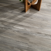 Vente chaude : Revêtement de sol commercial en plastique stratifié SPC PVC 100 % étanche, écologique et antidérapant pour les sports en intérieur