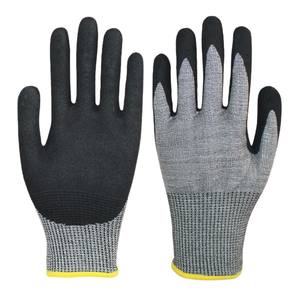 Gants anti-coupure de classe A6, enduits de nitrile, en HPPE, pour travaux de construction et mécaniques - Product Image 1