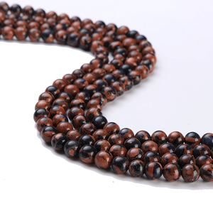 Assortiment de 2362 perles de pierres précieuses à vendre - Product Image 1