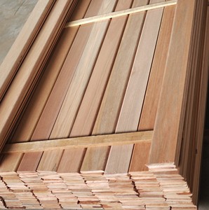 Plinthes traditionnelles en bois dur Ogee (Nyatoh massif) - Product Image 2
