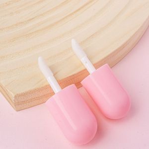 Tubo de brillo labial pequeño con tapa rosa y cuerpo transparente para rellenar brillo labial, capacidad de 5 ml, moldeado por inyección, origen China. - Product Image 4