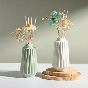 Nouvelle boîte-cadeau de bougie aromathérapeutique en céramique avec fleurs séchées, modèle <span class=keywords><strong>Fanyi</strong></span>, personnalisable, OEM ODM, commerce transfrontalier - Product Image 1