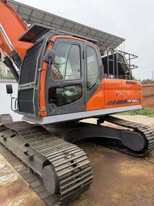 Excavatrice sur chenilles Doosan DX260LC d'occasion de 26 tonnes, bien entretenue, pour projets miniers et de terrassement, avec certifications CE et EPA, en stock - Product Image 4
