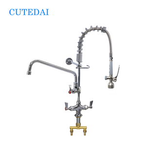 Unité de pré-évier chromée à prix abordable avec robinet en laiton, montage sur plan à trou unique et douchette extractible - Product Image 2