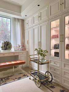 Armadio a Muro Intagliato su Misura Color Crema con Illuminazione LED - Cabina Armadio di Lusso per Camera da Letto - Product Image 6