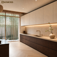 Cuisine moderne sur mesure de luxe pour projet de villa ou appartement avec îlot en quartz et quincaillerie à fermeture douce OEM