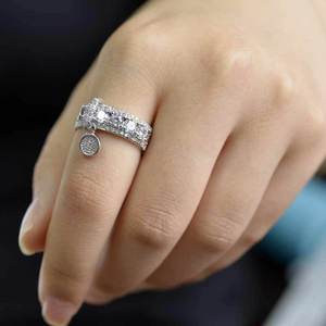 Anello creativo a forma di disco rotondo per donna, design con pietra grande intarsiata, gioielli eleganti e alla moda - Product Image 3