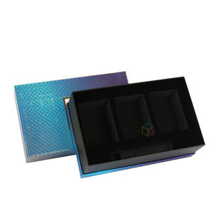 Boîte d'emballage haut de gamme pour montre, ensemble cadeau rigide <span class=keywords><strong>en</strong></span> <span class=keywords><strong>carton</strong></span> à trois pièces (couvercle et base) avec logo <span class=keywords><strong>argenté</strong></span> <span class=keywords><strong>en</strong></span> relief et <span class=keywords><strong>plateau</strong></span> <span class=keywords><strong>en</strong></span> mousse - Product Image 1