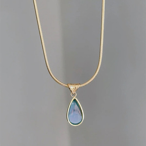 Collar de cadena de hueso de serpiente con gota de agua verde de acero inoxidable 316l para mujeres y niñas joyería de moda de acero inoxidable - Product Image 1