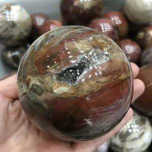 批发治疗水晶石水晶球天然石化木球装饰