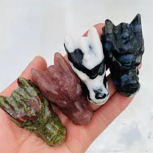 Großhandel natürliche hand geschnitzte Kristall Edelstein Drachenkopf Schädel für die Dekoration