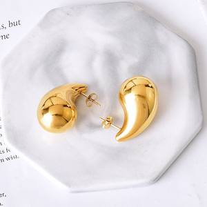 ต่างหูหมุดหยดน้ำสีทองหลายสไตล์สำหรับผู้หญิงของขวัญงานปาร์ตี้ทำจากสเตนเลสสตีลทอง14K สำหรับผู้หญิง - Product Image 1