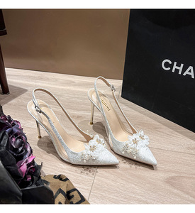 S3118F Nuove <span class=keywords><strong>Scarpe</strong></span> da Sposa <span class=keywords><strong>Bianche</strong></span> a Punta <span class=keywords><strong>con</strong></span> Decorazioni Floreali in Strass, <span class=keywords><strong>Tacco</strong></span> Alto e Retro Aperto, Eleganti e alla Moda - Product Image 4