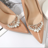 Vente en gros nouvel arrivage de chaussures de mode en métal pinces à strass décorations accessoires luxe bling brillant boucle de chaussure ornements 2