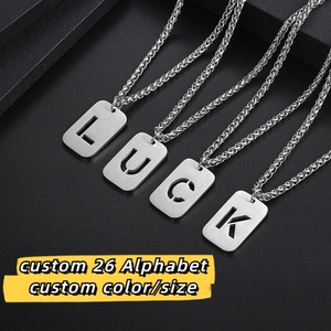 Collar de diseño simple con colgante rectangular, pulido y cepillado, personalizado con 26 letras del alfabeto, colgante hueco de acero inoxidable. - Product Image 1