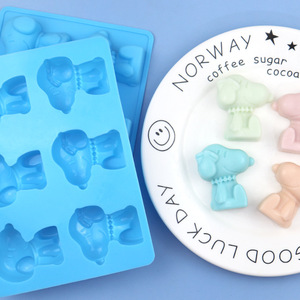 <span class=keywords><strong>3D</strong></span> Eco-vriendelijke herbruikbare siliconen dierenmal voor eenvoudig taart bakken Snoopy-vorm voor kinderfeestjes - Product Image 6