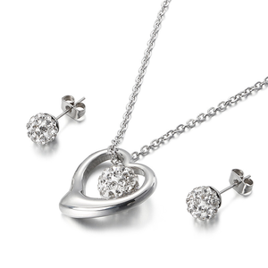 Conjunto de Joyería de Moda al por Mayor para Mujer: Collar con Colgante de Corazón Hueco Chapado en Oro y Plata con Pedrería y Pendientes de Cristal - Product Image 1