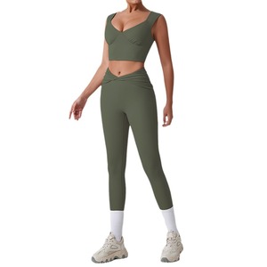 Ensemble de yoga Inwiki, taille haute, élastique, jambes évasées, séchage rapide, sans manches, col en V profond, vêtements de sport fitness - Product Image 5