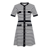 Nouvelle Robe Tricotée Élégante et Ajustée à Col Rond et Rayures Contrastées avec Boutons, Manches Courtes, Collection Printemps-Été 2026, Style Décontracté pour Femme