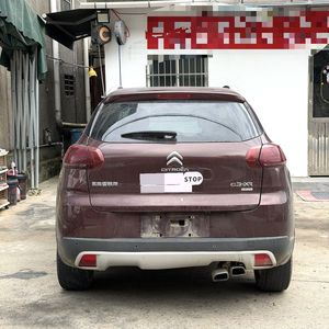 Citroën <span class=keywords><strong>C3</strong></span>-XR d'occasion <span class=keywords><strong>2017</strong></span> 1.2THP Automatique Volant à Gauche SUV Économe en Carburant Durable pour les Trajets en Afrique et la Livraison de Marchandises Légères en Ferme - Product Image 6