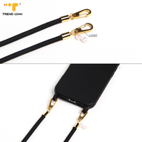 Bracelet de poignet de luxe en TPU souple avec chaîne pour iPhone 15, 14, 13 et pour les coques Samsung Model Max, incluant un cordon pour téléphones portables