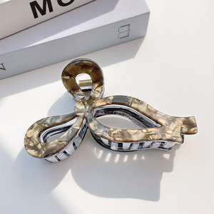 Barrettes à cheveux tendance en PVC avec motif léopard et nœud, antidérapantes, pour adolescentes - Product Image 4