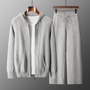 Ensemble tricoté personnalisé avec logo OEM pour <span class=keywords><strong>homme</strong></span> : sweat à capuche et pantalon de survêtement en 100 % <span class=keywords><strong>laine</strong></span> mérinos, <span class=keywords><strong>cardigan</strong></span> zippé décontracté, tenue de sport - Product Image 2