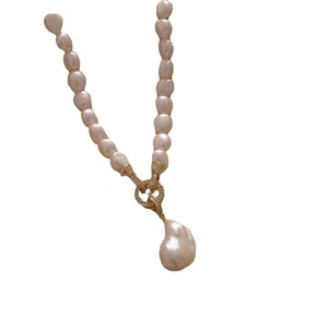 Collar de Perlas Grandes de Estilo Hepburn, Retro Francés, Barroco, Natural e Irregular, Accesorio de Moda para Suéter - Product Image 5