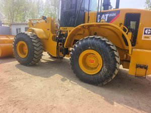 Cargadora de Ruedas Usada Cat 950H/966H de Alta Calidad a Precio Económico, Carga Nominal de 200 Toneladas, Modelo 2018 en Venta - Product Image 3