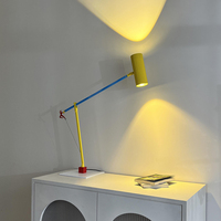 Lampes de Table Designer Creative Humble WALLE Postmoderne Simple Réglable Robot Squelette Art Oeil Rotatif Décoration Maison Lampes de Table