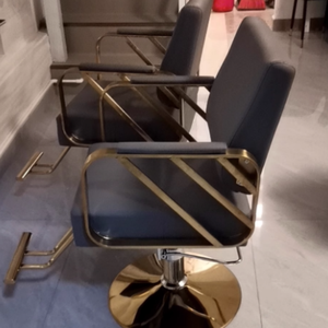 Muebles de Salón de Belleza de Acero de Alta Calidad, Silla de Barbero Reclinable Giratoria de 360 Grados con Bomba Hidráulica Ajustable en Altura - Product Image 2