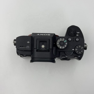 Appareil photo hybride plein format <span class=keywords><strong>Sony</strong></span> Alpha 7R <span class=keywords><strong>III</strong></span> A7R3 en gros, 42,4 MP, <span class=keywords><strong>10</strong></span> ips, double emplacement pour carte SD, 4K HDR, stabilisation IBIS 5 axes, Studio Pro - Product Image 4