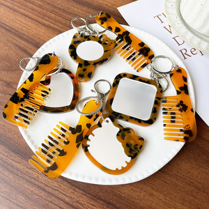 Zonyin <span class=keywords><strong>Miroir</strong></span> de maquillage portable en acétate, en forme de cœur, d'ours ou de <span class=keywords><strong>chat</strong></span>, avec peigne et porte-clés, mini <span class=keywords><strong>miroir</strong></span> cosmétique à suspendre pour sac - Product Image 2