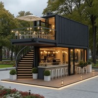 Maison mobile en structure acier avec terrasse sur le toit, balcon, escalier et espace intérieur moderne