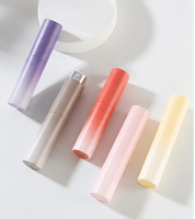 Flacon d'échantillon de parfum rotatif à double section de 10 ml, en ABS, vide, avec pulvérisateur intégré et intérieur en verre dégradé mat, Xh-003