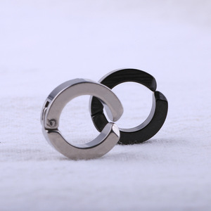 <b>Clip</b>-<b>On</b> <b>Earrings</b> Black Geometric Round Minimalist Style For Men Women Everyday Wear - Product Image 1