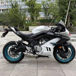Motocicleta Deportiva Usada Supr Gasolina 675SR 675cc Refrigerada por Agua, Motor de Tres Cilindros en Línea, Apta para Conductores Experimentados - Product Image 2