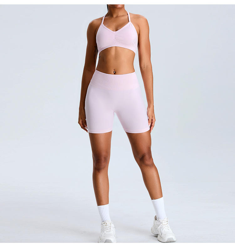 สีชมพูอ่อน