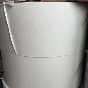 Rouleau de papier gris en acier Zhicheng, feuille d'isolation en fibre de verre résistante à la chaleur à 130 degrés pour applications à haute température - Product Image 1