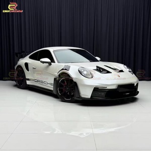 ชุดแต่งคาร์บอนไฟเบอร์แห้งสไตล์ GT3RS สำหรับ Porsche Carrera 992 911 ปี 2018-2024 ประกอบด้วยฝากระโปรง กันชนหน้า-หลัง สปอยเลอร์ และสเกิร์ตข้าง - Product Image 5