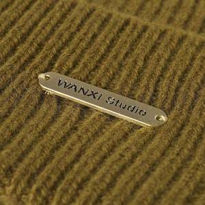 Bonnet en laine 100 % de luxe pour femme, couleur unie, tricoté, idéal pour l'hiver et les voyages (vente en gros) - Product Image 4