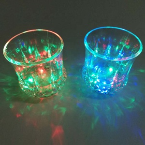 Tazza Creativa con Sette Colori Cangianti, Speciale per Bar, Tazza LED Luminosa - Product Image 2
